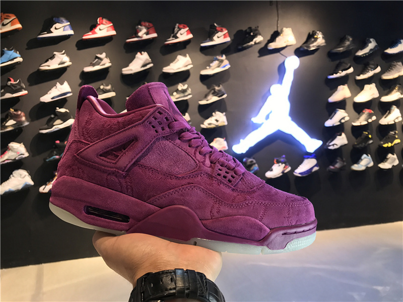 Air Jordan 4 KAWS VIOLET 930155 027